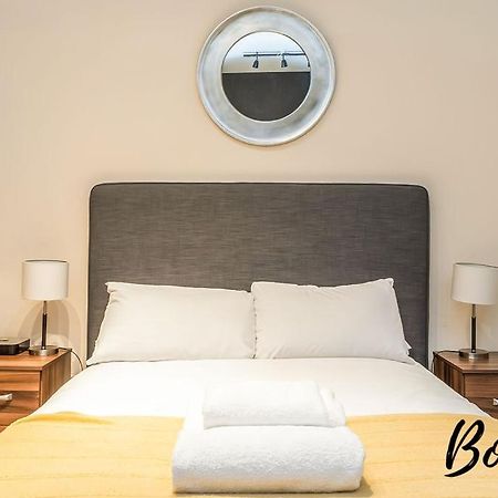 Spacious 2Br-1Ba - Grassmarket - Free Parking By Bonjour Residences Edinburgh Luaran gambar