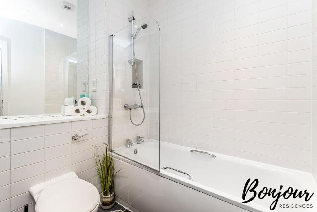 Spacious 2Br-1Ba - Grassmarket - Free Parking By Bonjour Residences Edinburgh Luaran gambar