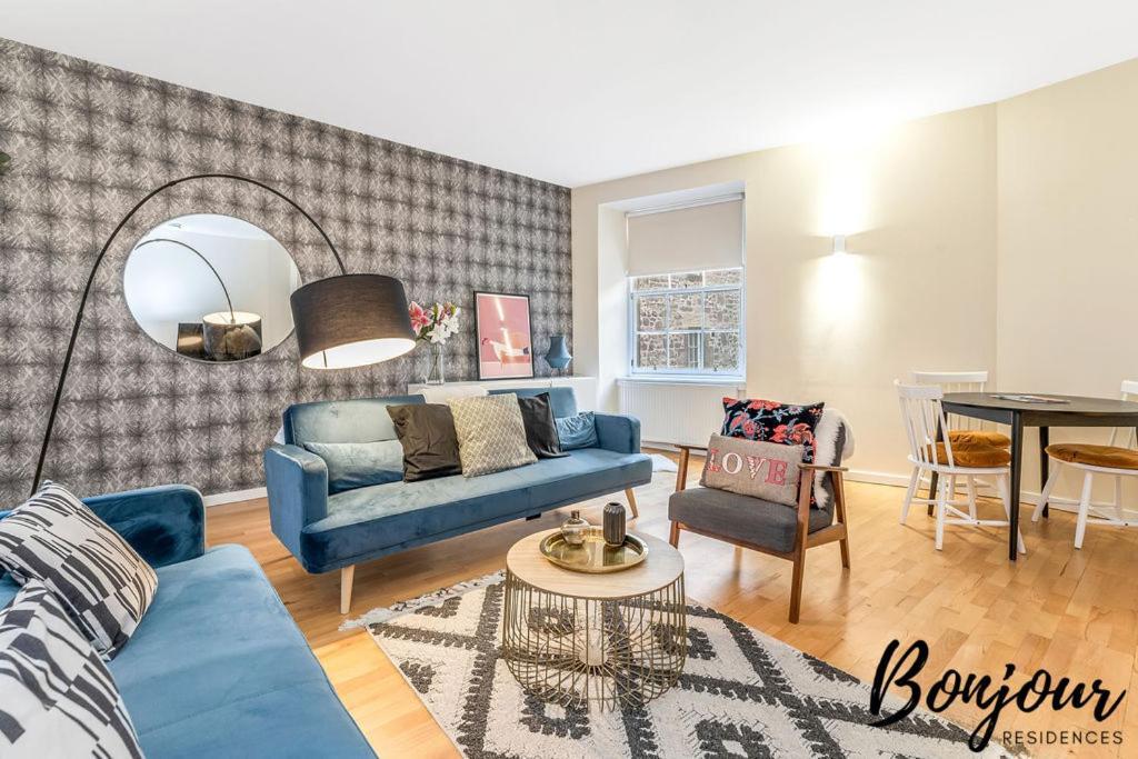 Spacious 2Br-1Ba - Grassmarket - Free Parking By Bonjour Residences Edinburgh Luaran gambar