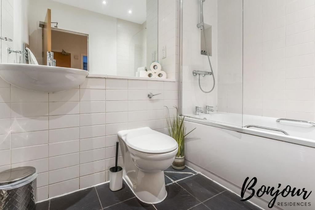 Spacious 2Br-1Ba - Grassmarket - Free Parking By Bonjour Residences Edinburgh Luaran gambar