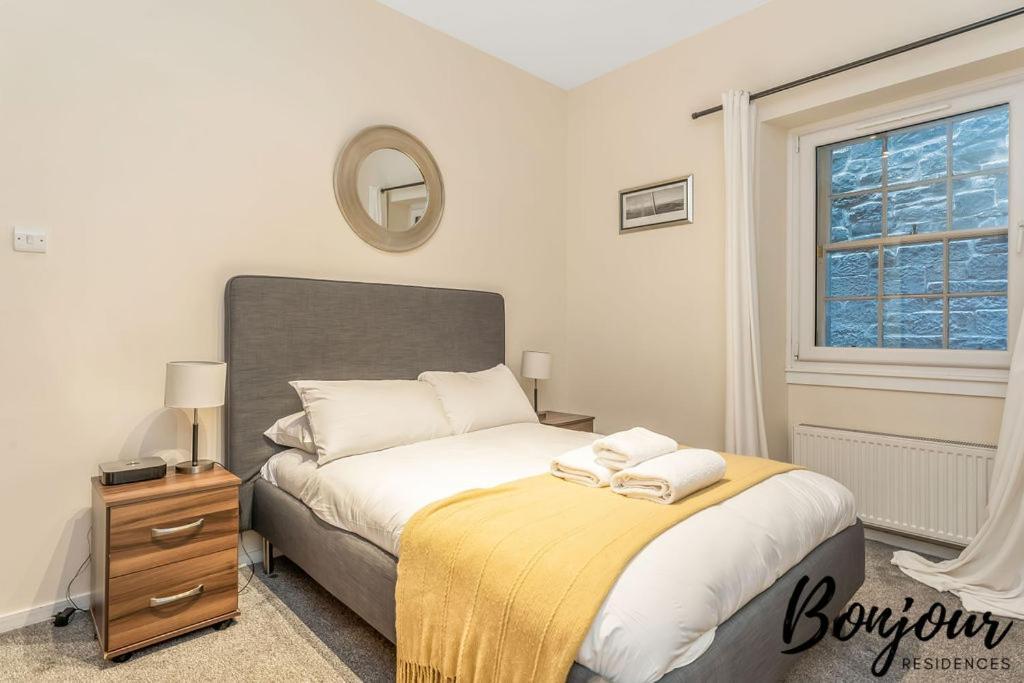 Spacious 2Br-1Ba - Grassmarket - Free Parking By Bonjour Residences Edinburgh Luaran gambar