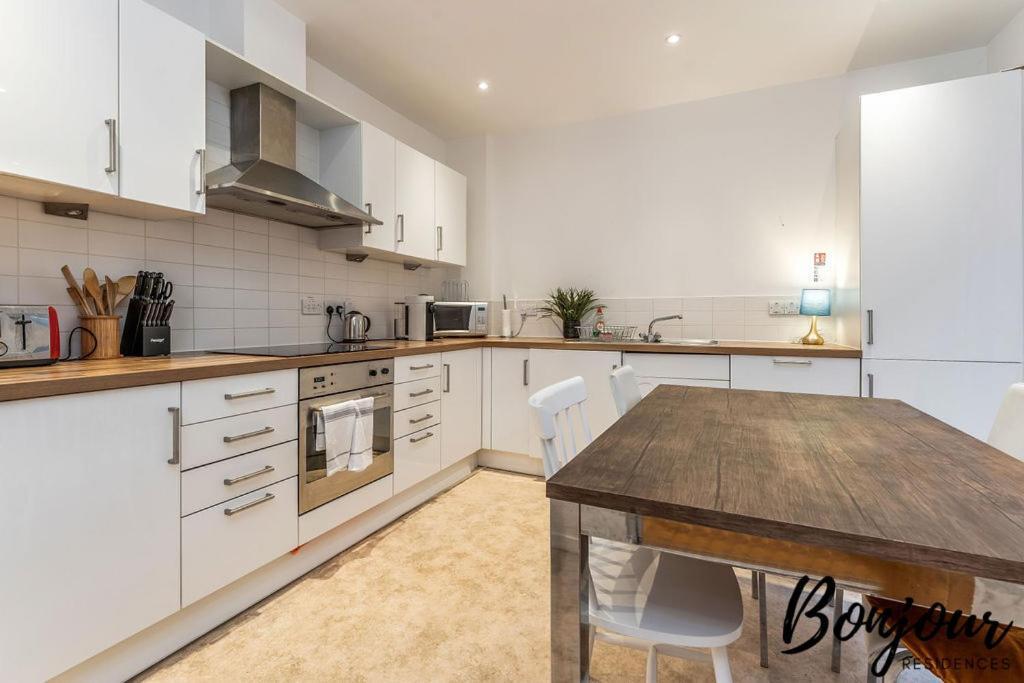 Spacious 2Br-1Ba - Grassmarket - Free Parking By Bonjour Residences Edinburgh Luaran gambar