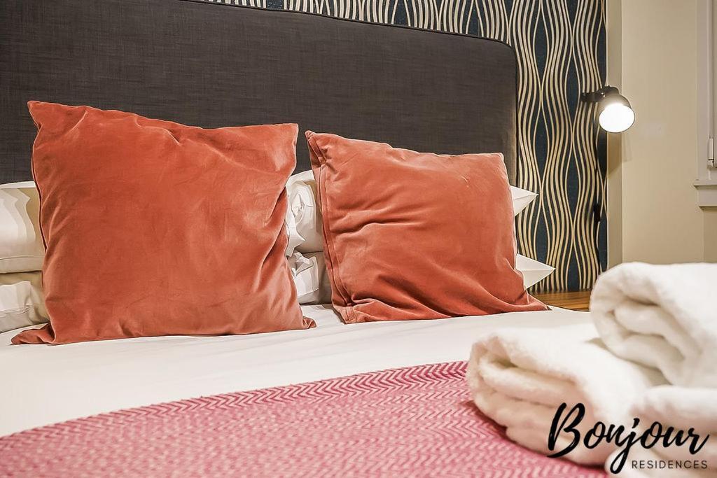 Spacious 2Br-1Ba - Grassmarket - Free Parking By Bonjour Residences Edinburgh Luaran gambar