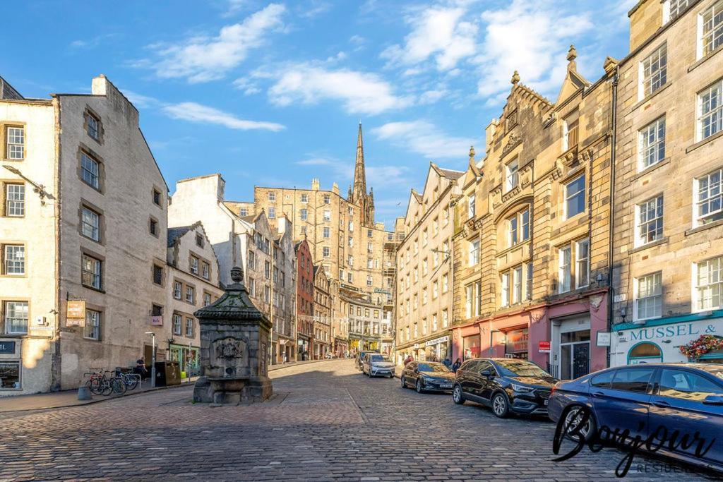 Spacious 2Br-1Ba - Grassmarket - Free Parking By Bonjour Residences Edinburgh Luaran gambar
