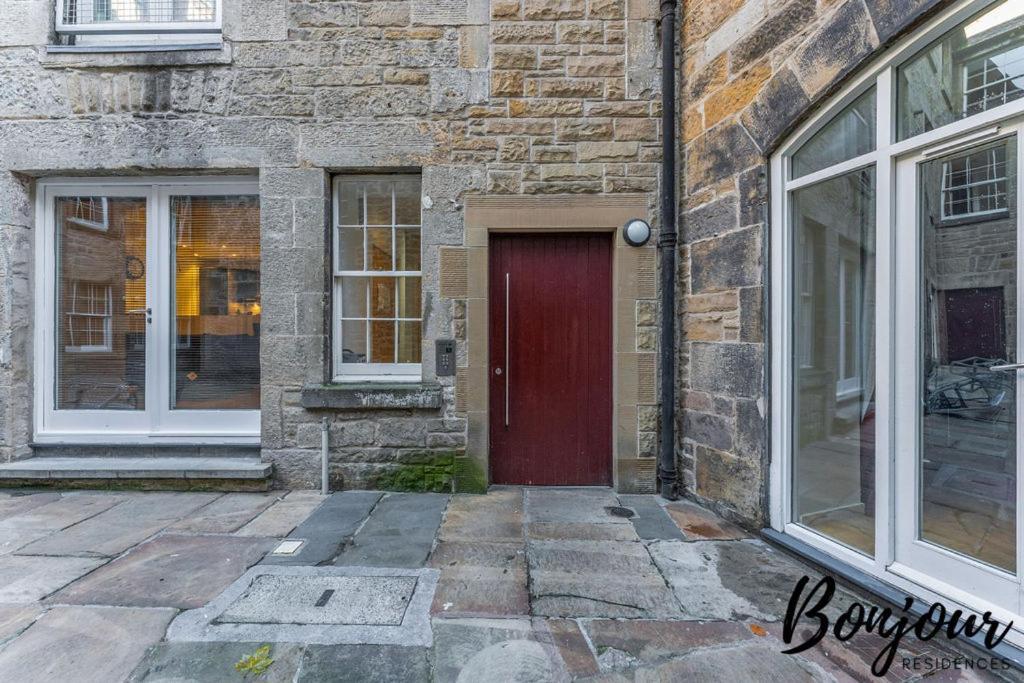 Spacious 2Br-1Ba - Grassmarket - Free Parking By Bonjour Residences Edinburgh Luaran gambar